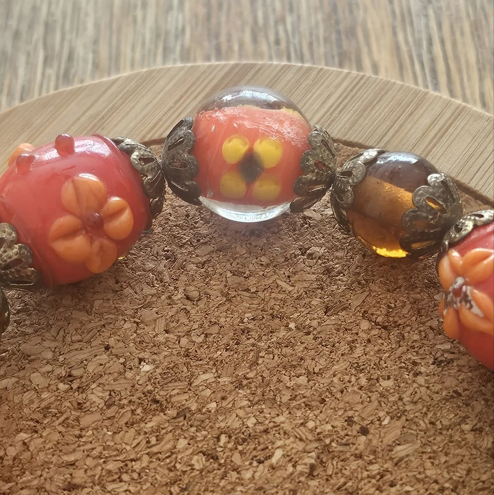 Vintage Art Deco Hand Crafted Stretchy Beaded Bracelet. - Picture 4 of 6